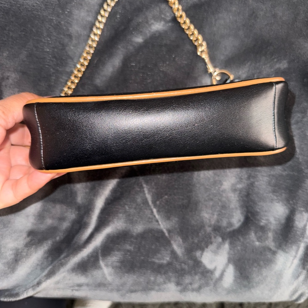 Coach Black & Tan Leather Wristlet Clutch with Gold Chain - Picture 4 of 7